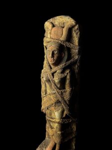 Handmade Goddess Hathor Statuette: Vintage Egyptian Statue - Image 1