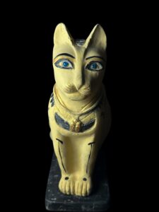 Large Egyptian Bastet Cat Statue: Home Decor Figurine - Image 1