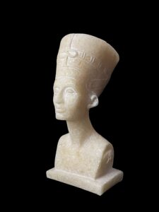 Handmade Nefertiti Bust Statue: Egyptian Queen Replica - Image 1