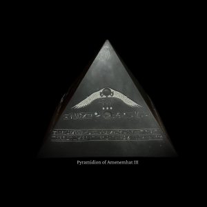 Amenemhat III Pyramidion Replica: Basalt Sculpture with Hieroglyphs (40x30cm) - Image 1