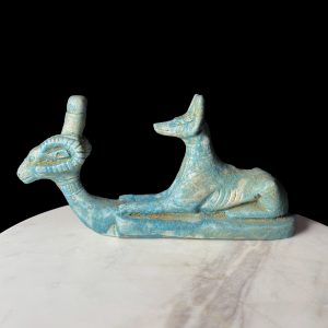 Egyptian God Anubis Statue: Hammer Stone Afterlife Decor - Image 1