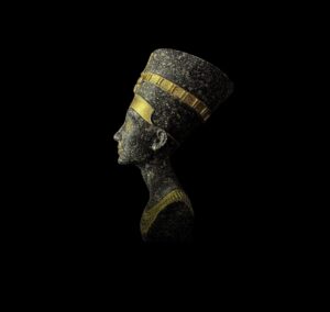 Black Nefertiti Bust Statue: Handmade Egyptian Queen Replica - Image 1