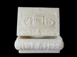 Egyptian Jewelry Box: Queen Cleopatra, Winged Scarab Design - Image 1