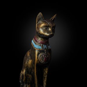 Egyptian Bastet Cat Statue: Ancient Goddess Home Decor - Image 1