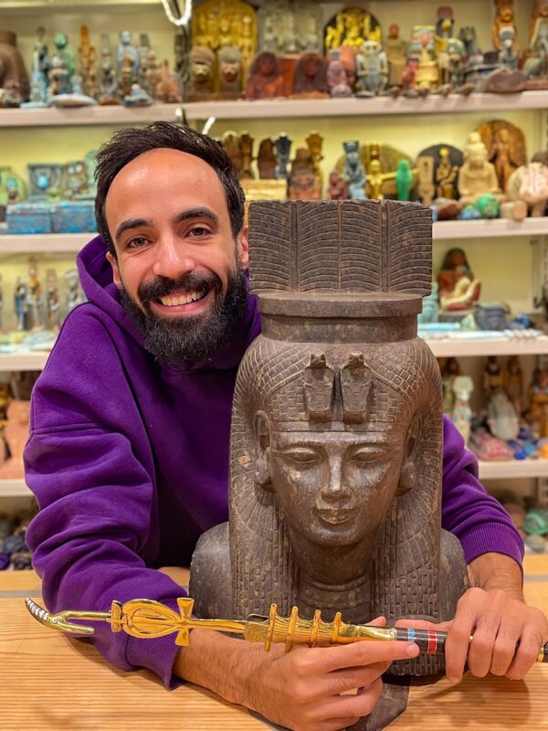 Granite Egyptian Queen Meritamen Statue: Handmade Art
