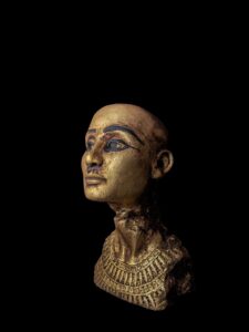 Handmade Nefertiti Bust Statue: Egyptian Queen Replica - Image 1