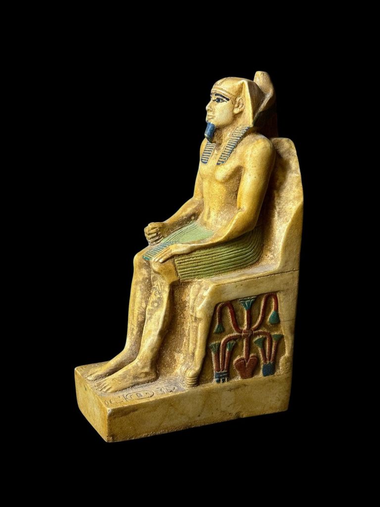 Egyptian Pharaoh Khafre, King Khafre statue