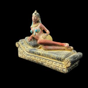 Handcrafted Egyptian Cleopatra Statue: Ancient Home Decor - Image 2