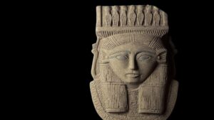 Large Goddess Hathor Statuette, Statue for the Egyptian Goddess Venus - Image 2