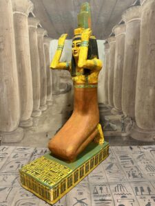 Vintage Goddess Isis statue, unique Isis goddess Statue. - Image 2