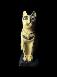 Large Egyptian Bastet Cat Statue: Home Decor Figurine - Image 2