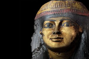 Handcarved Stone Egyptian Queen Statue: Rare Ancient Model - Image 2