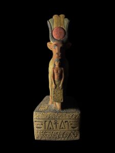 Goddess Hathor Statue with Amenhotep II: Vintage Stone Museum Replica - Image 2