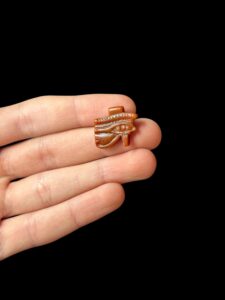 Eye of Horus Pendant: Ancient Egyptian Amulet Necklace - Image 2