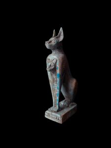Handcrafted Flame Stone Anubis Statue: Egyptian Decor - Image 2