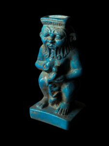 Hand-Carved God Bes Statue with Horus & Thoth: Egyptian Museum Piece - Image 2
