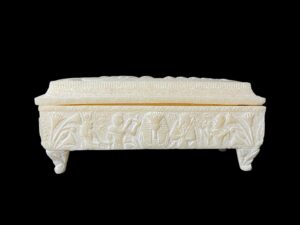Egyptian Jewelry Box: Pharaonic Scarab Design - Image 2