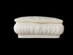 Egyptian Jewelry Box: Queen Cleopatra, Winged Scarab Design - Image 2