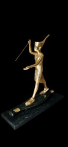 Egyptian King Tutankhamun Statue: Museum Replica - Image 2
