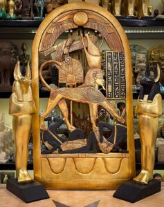 King Tutankhamun Ceremonial Shield Replica: Rare Egyptian Collection - Image 2