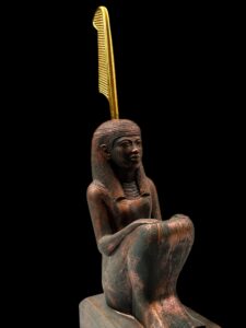 Large Ma'at Statue: Egyptian Goddess of Justice - Image 2