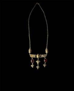 Egyptian Scarab Pectoral Necklace: Ancient Style Fashion Pendant - Image 2
