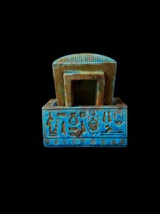 Egyptian Scarab Box: Ancient Inscription, Ankh Key Design - Image 3