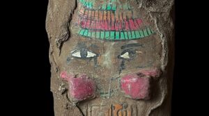 Egyptian God Sobek Statue: Crocodile God with Eye of Horus - Image 3