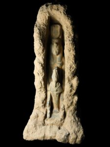 Goddess Isis statue with God Osiris museum statue, unique Isis goddess Statue. - Image 3