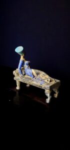 Handmade Egyptian Queen Nefertiti Statue: Museum Replica - Image 3