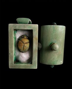 Goddess Hathor magical box with winged Beetle scarab for protection and good luck - Image 3