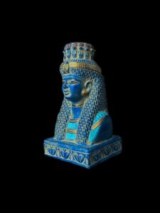 Egyptian Queen Meritamen Statue - Made in Egypt - Image 3