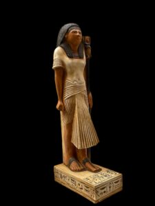 Statue of Standard Bearer Hor-nakht, Hor Nakht statue - Image 3