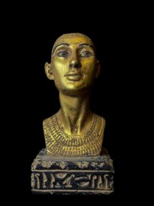 Handmade Nefertiti Bust Statue: Egyptian Queen Replica - Image 3