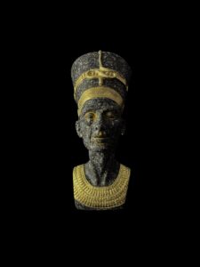 Black Nefertiti Bust Statue: Handmade Egyptian Queen Replica - Image 3