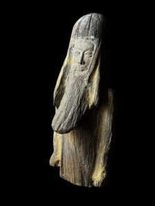 Antique Chinese Wood Statue: 250-Year-Old Vintage Art - Image 3