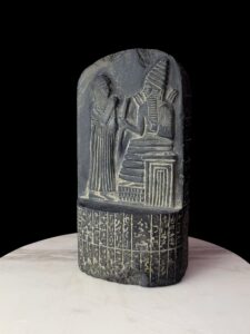 Babylon law code of Hammurabi - Akkadian Cuneiform Mesopotamian art / sculpture - Image 3