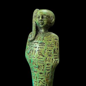 Handcarved Flamestone Egyptian Queen Statue: Rare Ancient Model - Image 3