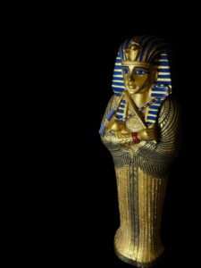 Egyptian King Tutankhamun Wall Hanging Statue - Image 3