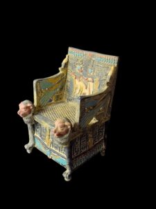 King Tutankhamun Throne: Eye of Horus & Winged Scarab Chair - Image 3