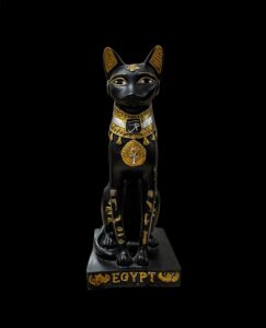 Large Ancient Egyptian Goddess Bastet statue, Home decor statues made in Egypt - Image 3