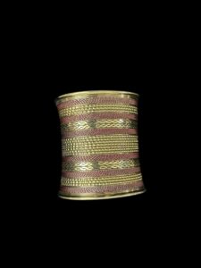 Handmade Egyptian Cuff Bracelet: Arabian Style - Image 3