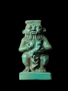Hand-Carved God Bes Statue Holding Horus & Thoth: Egyptian Decor - Image 3