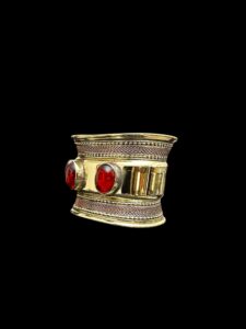 Arabian Cuff Bracelet: Handmade Egyptian Style Jewelry - Image 3