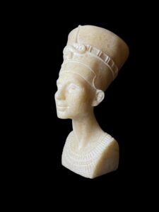 Handmade Nefertiti Bust Statue: Egyptian Queen Replica - Image 3