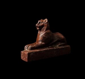 King Amenhotep III Lion Statue: Rare Egyptian Replica, Handmade Art - Image 3