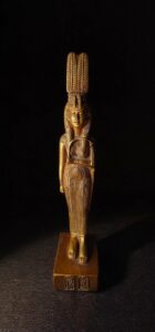 Egyptian Queen Meritamen Statue - Made in Egypt - Image 3