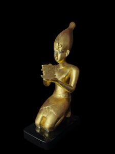 Egyptian King Tutankhamun Statue: Museum Replica - Image 3