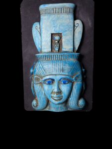 Wall decor Goddess Hathor Statuette, winged Scarab symbol for protection - Image 3