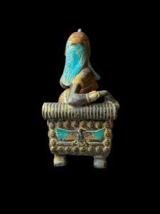 Large Egyptian Queen Cleopatra Statue: Handcrafted Home Decor - Image 4